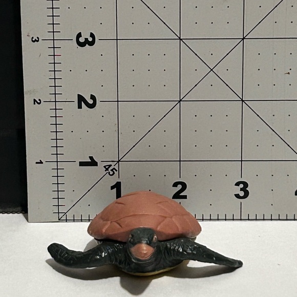 Vintage K&M Int'l 3" Sea Turtles Action Figure Toy - Picture 6 of 9